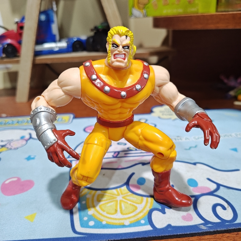 X-Men Age of Apocalypse Series Sabretooth  (ToyBiz)